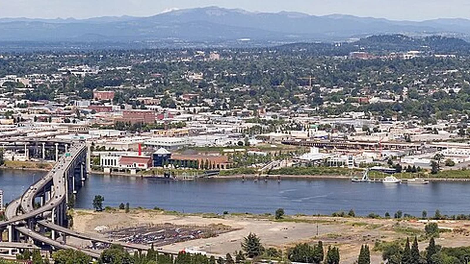 Portland RV Rentals team and RV fleet in Portland Oregon