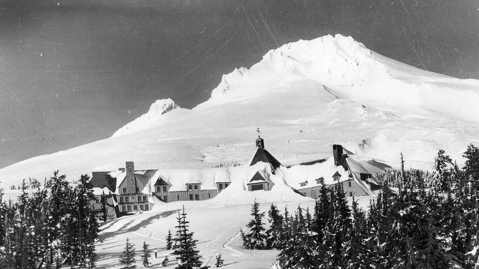Ski Season Mount Hood RV Rental - RV rental for tailgating and events