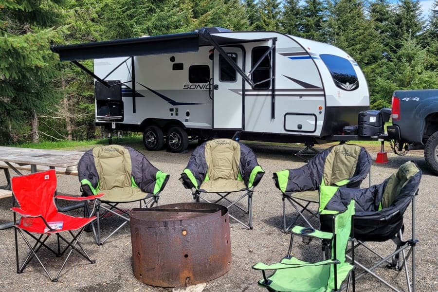 26' 2021 Sonic Bunkhouse - Sleeps 7 - Easy towing Travel Trailer RV rental in Portland Oregon — exterior