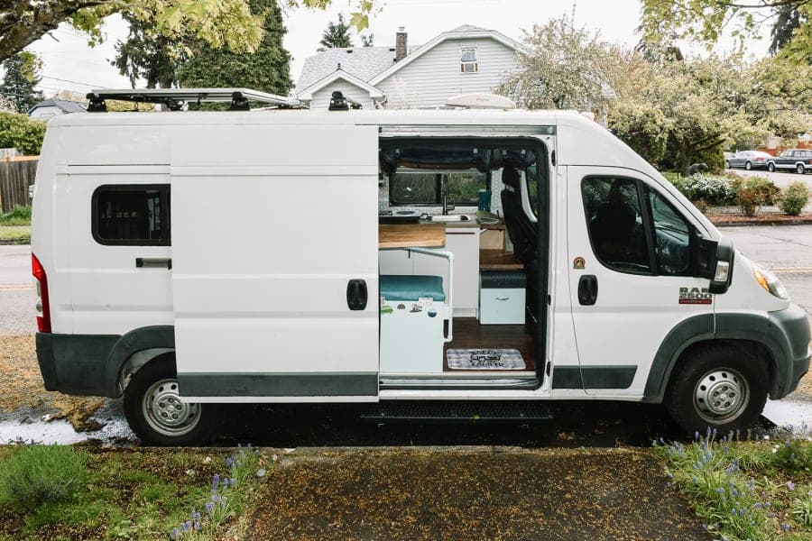 2016 Dodge ProMaster 2500 **** Minutes from PDX Airport **** Class B RV rental in Portland Oregon — exterior